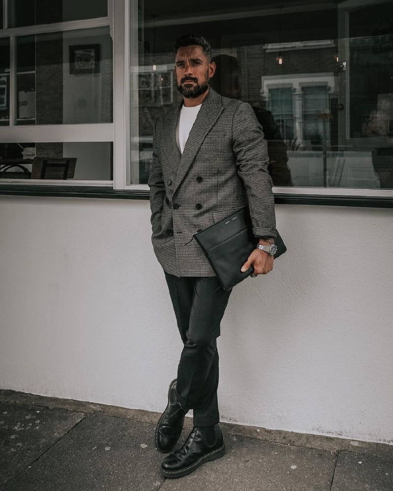 GRAMS28 レザーテックフォリオ